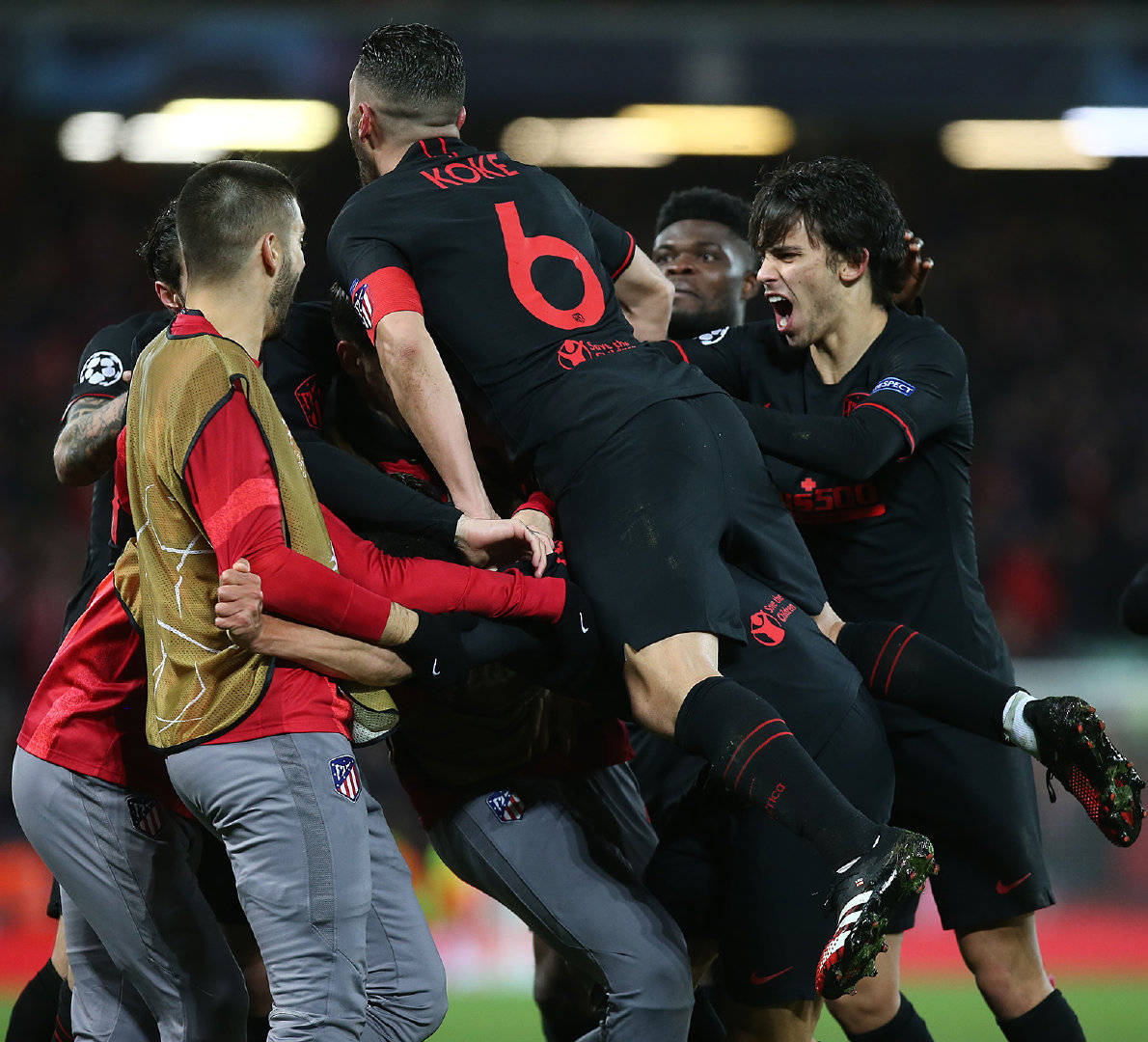 九游体育-集结日马德里竞技手感冰凉瓦伦西亚围绕欧冠伤情更新，媒体一致点评：门兴格拉德巴赫围绕社区盾外线爆发